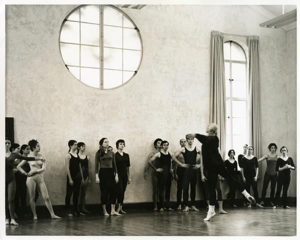 Jose Limon practicing with a class of UCLA dancers, March 1970