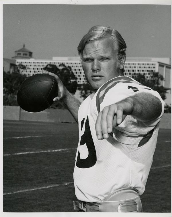 UCLA quarterback Dennis Dummit, 1970