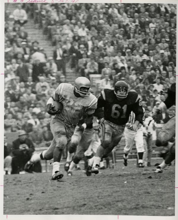 UCLA left halfback Mel Farr during a game, 1965