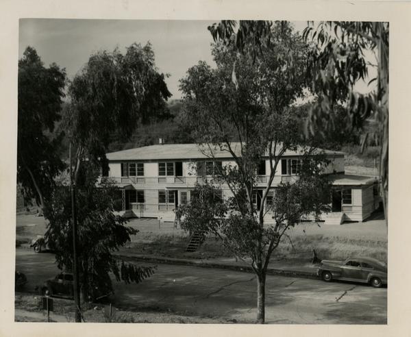 Gayleyville building, Veterans' housing, September 1946