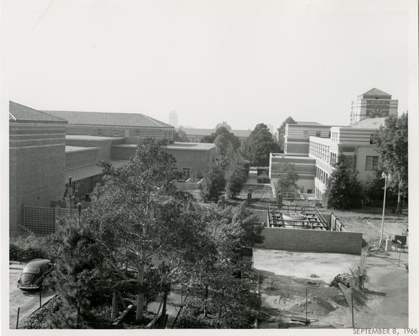 Law School building during construction, September 8, 1966