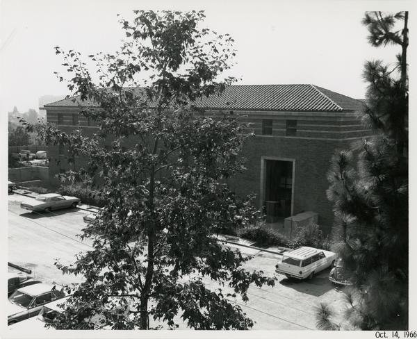 Law School building during construction, October 14, 1966