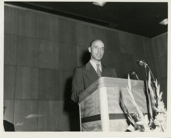 John Caughey speaking at Library Special Collections dedication, July 28, 1950