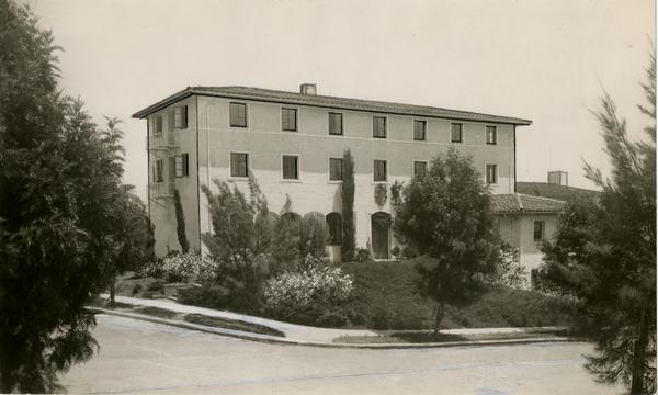 UCLA Phi Kappa Sigma Fraternity house