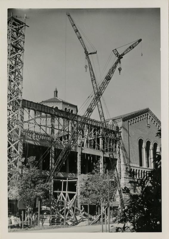 Construction of Powell Library stack extension