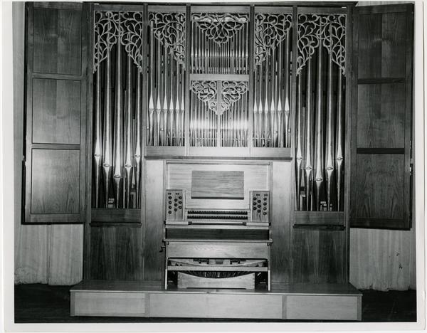 Hradetzky organ in Schoenberg Hall, ca. 1968
