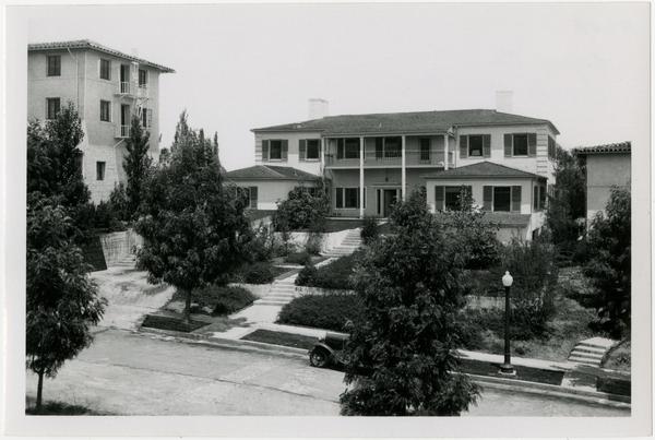UCLA Sigma Pi Fraternity House