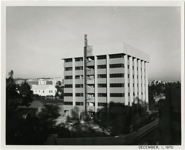 University Extension building during construction, December 1, 1970