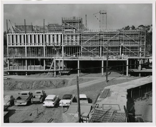 Frontal view of the construction of the University Research Library