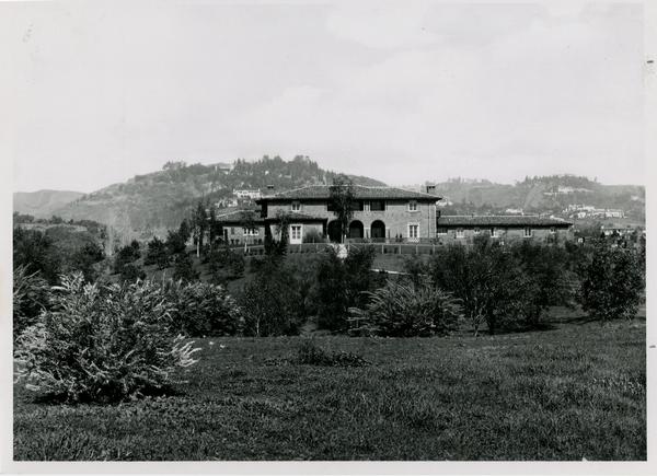 Exterior view of UCLA Provost's Residence, ca. 1930s