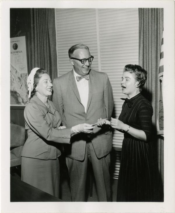 Women for America Essay contest, ca. 1958