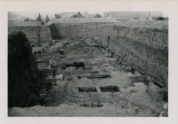 Looking north from southeast corner at UCLA Medical Center during construction,December 25, 1951