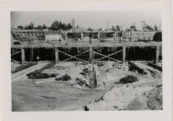 Looking east at UCLA Medical Center during construction, ca. March 1952