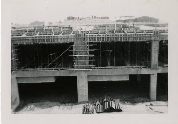 Looking south at UCLA Medical Center during construction, May 24, 1952