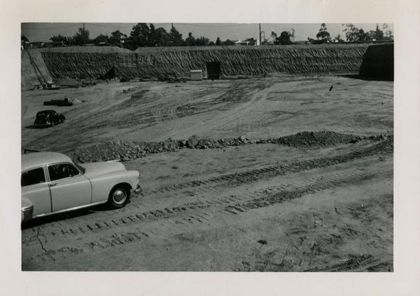 Looking at east at UCLA Medical Center during construction, october 27, 1951
