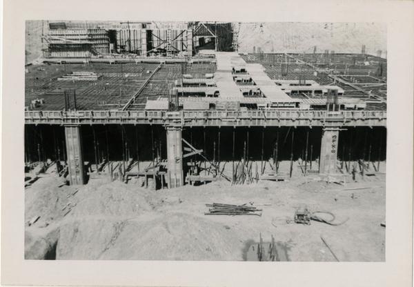 Looking north at UCLA Medical Center during construction, February 24, 1952