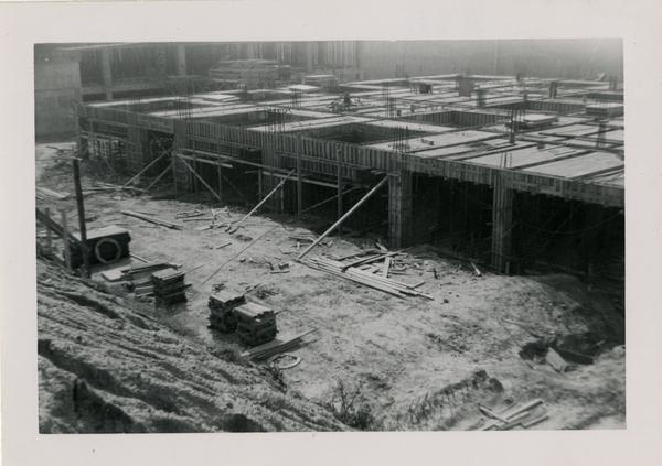 Looking southwest at UCLA Medical Center during construction, April 5, 1952