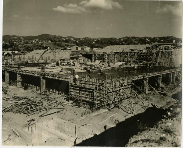 UCLA Medical School construction