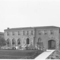 Cohen House, Los Angeles, street view