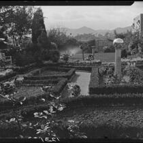 Garden, Harry Motson Gorham residence, Santa Monica, 1928