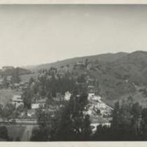 Panorama of scenery surrounding Los Angeles residential area