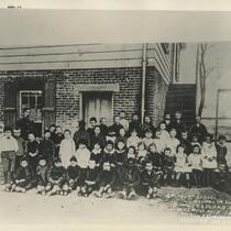 Class photo, Spring St. Elementary, 1855