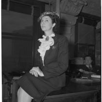 Abbie G. Bowyer in court for a divorce hearing, Los Angeles, 1945