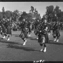 Bagpipe band in Rose Parade, Pasadena, 1927