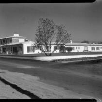 Colonial House resort, Palm Springs, 1940