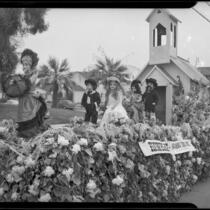 Parade float featuring antique dolls, [Santa Monica?], 1950