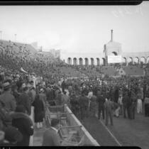 Crowd leaving California at UCLA, Los Angeles Memorial Coliseum, November 2, 1935