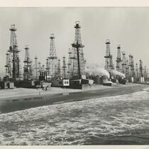Oil wells on the beach, Los Angeles