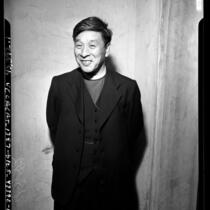 Reverend Yashire, 3/4 length portrait, Los Angeles, Calif., circa 1948