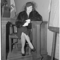 Silent era actress Miriam Cooper Walsh in the courtroom, probably in connection with her divorce from director/producer Raoul Walsh