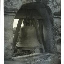 Mission San Gabriel Arcangel, largest bell, San Gabriel, circa 1900