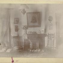 Interior parlor of Mrs. Lufkin, Los Angeles