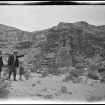 Sightseers at Red Rock Canyon State Park, California, circa 1920-1930