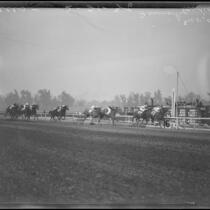 Race horse "Top Row" wins the Santa Anita Handicap race, Arcadia, 1936