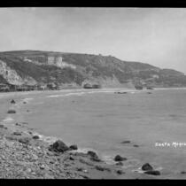 Coastal view of towards the Villa de Leon and castle rock, Topanga and Pacific Palsades, circa 1927