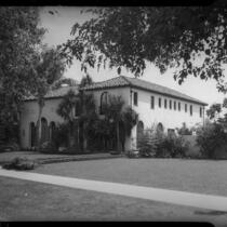 Beverly Hills home of William F. Gettle, kidnapping victim.  May 1934.