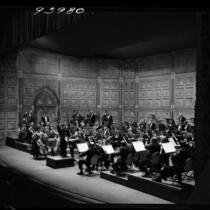 1955 performance of Los Angeles Doctors' Symphony