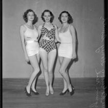 Jean Robinson, Honey Smith and Virginia Neal, beauty contestants, Los Angeles, 1933